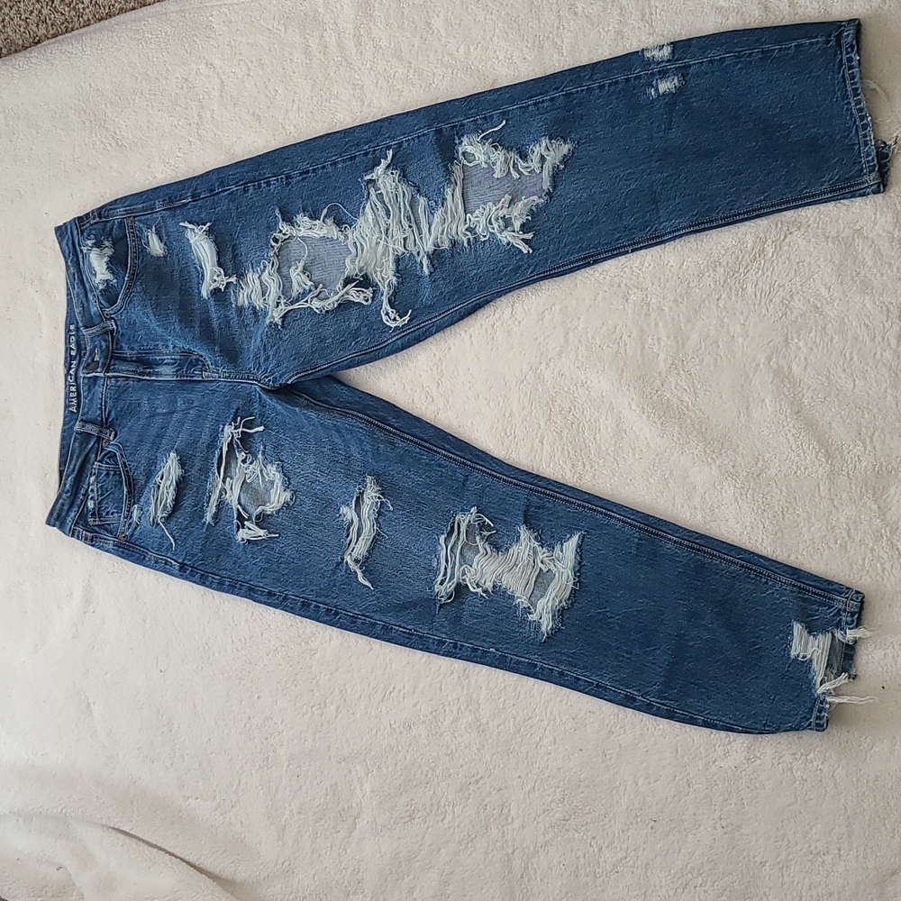 American eagle Mom jeans Size 8 (Regular)